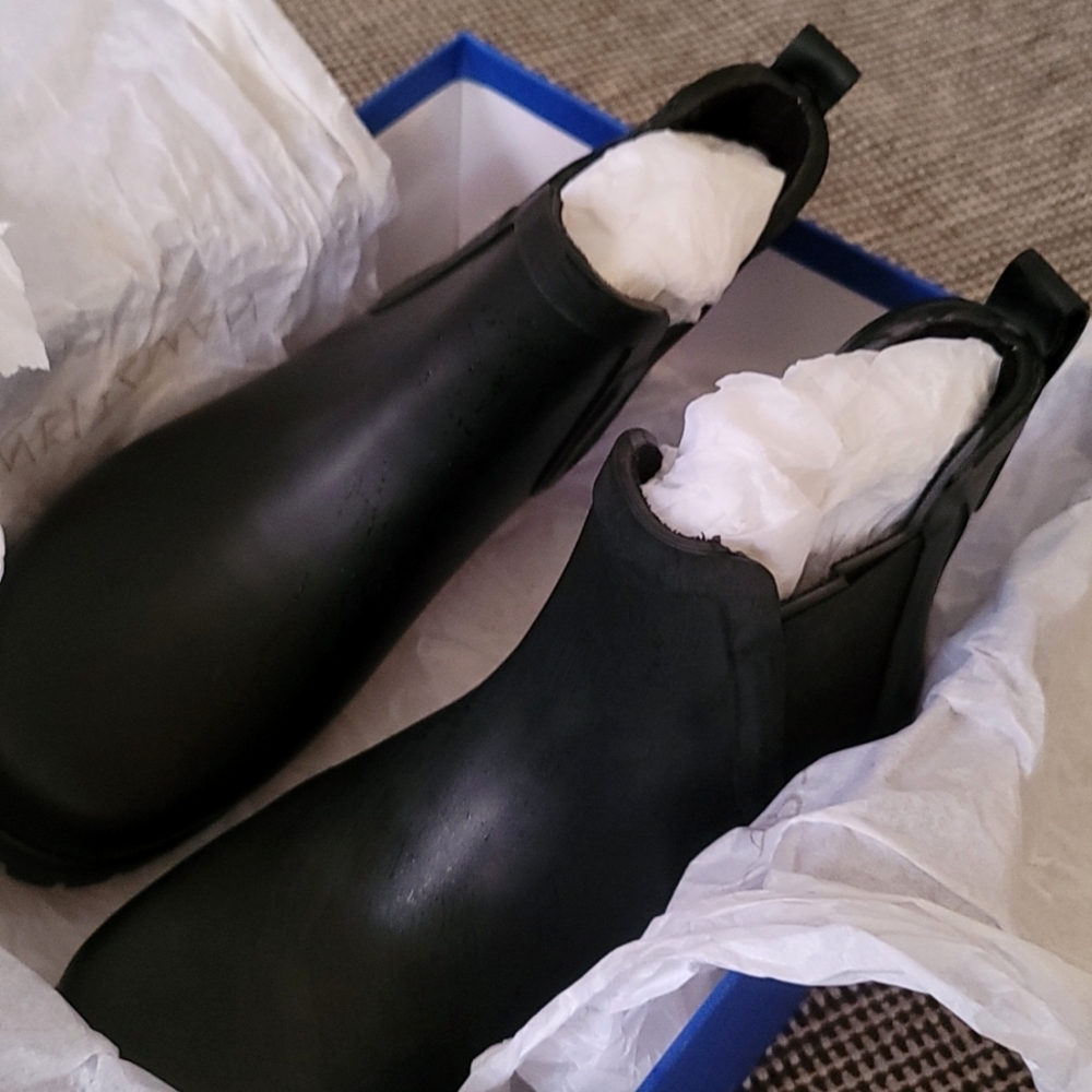 Stuart Weitzman booties